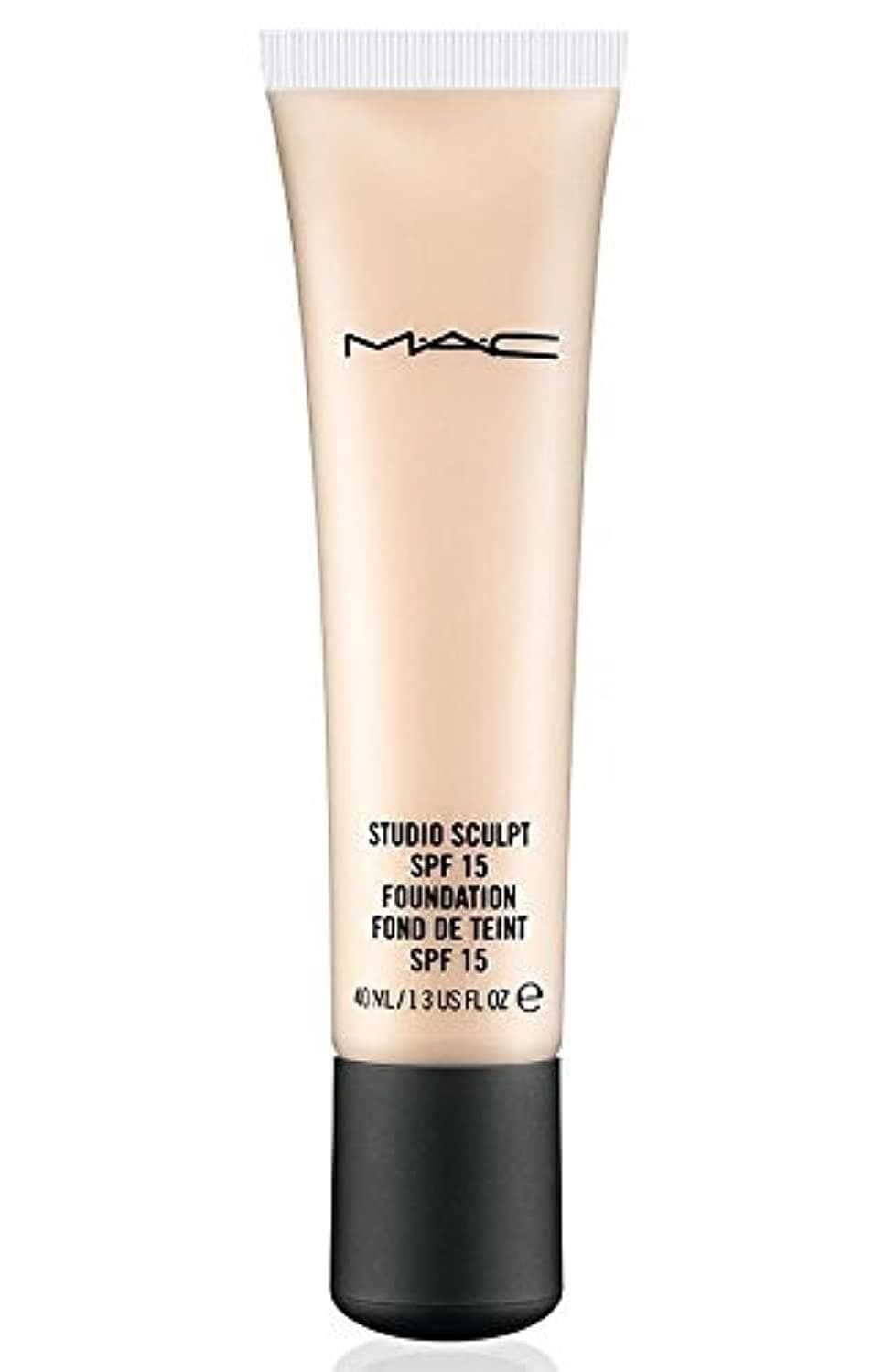 MAC Studio Sculpt SPF 15 Foundation NC40