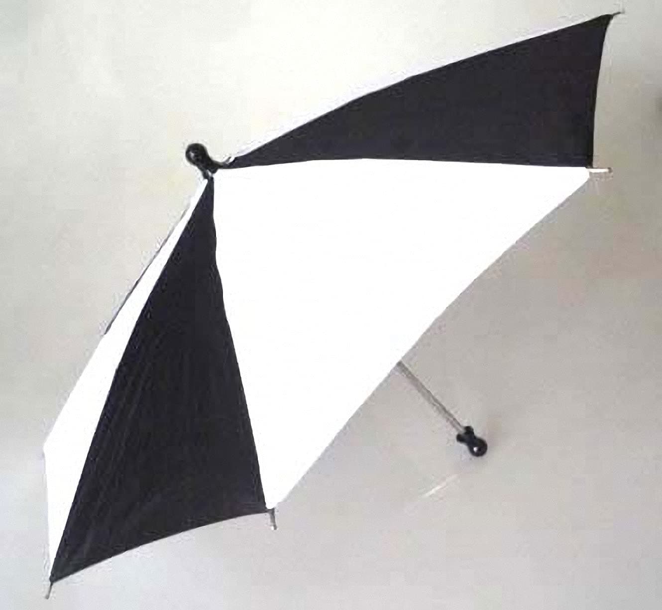 Parasol ProductionBlack & White - Magic Trick