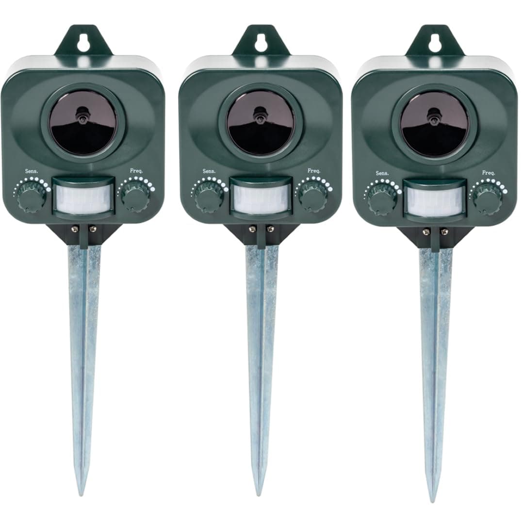 Pestbye® Battery Operated Motion Activated Waterproof Cat Repellent Quick Fix Ultrasonic Cat Scarer with Ground Stake - Set of 3