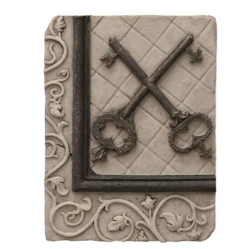 Briarwood Polyresin Double Key Wall Plaque