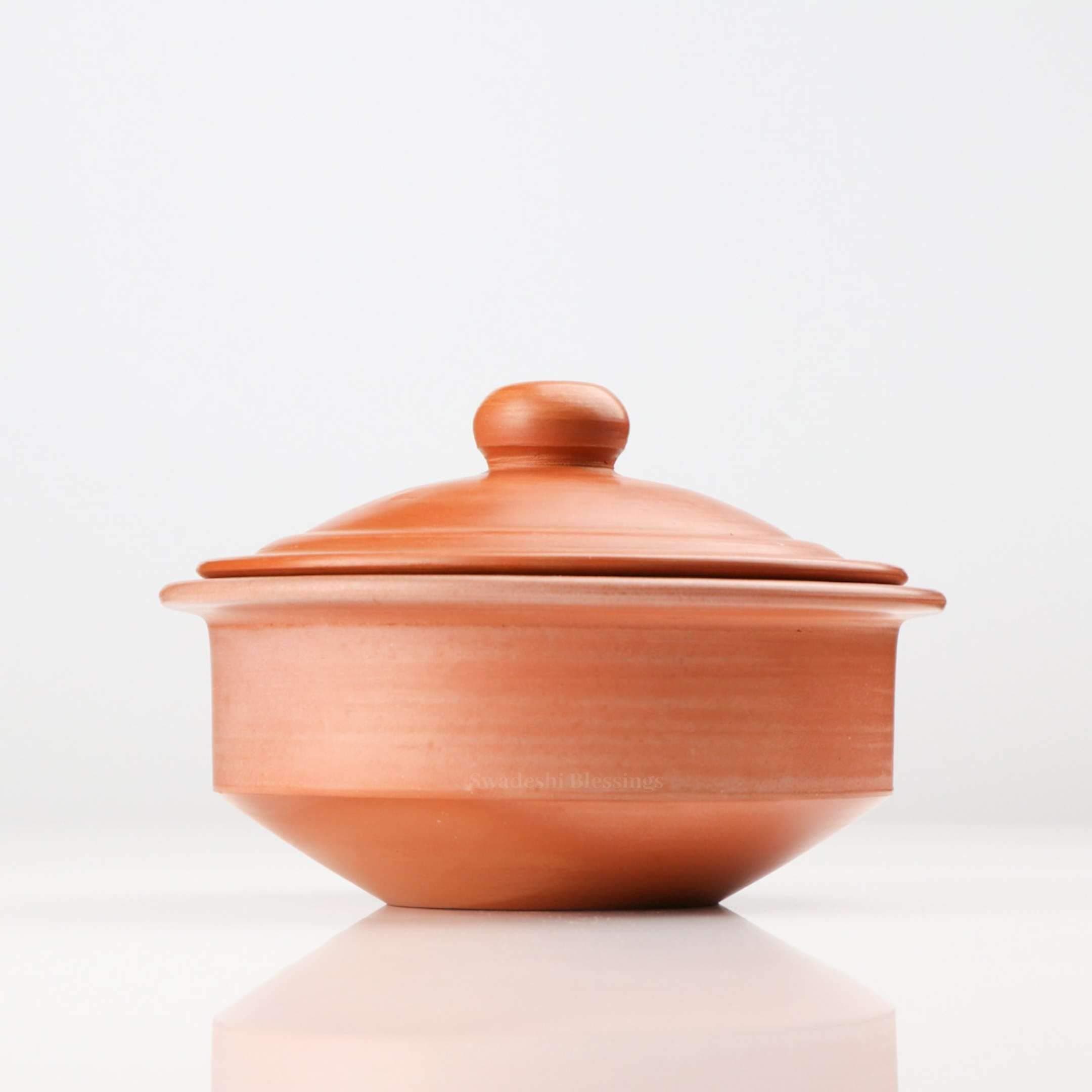 Handmade Exclusive Range Unglazed Earthen Dahi Handi/Curd Pot/Mitti Handi/Clay Pot with Lid, Also for Serving (with Natural White Firing Shade) (Red Round-1 litres)