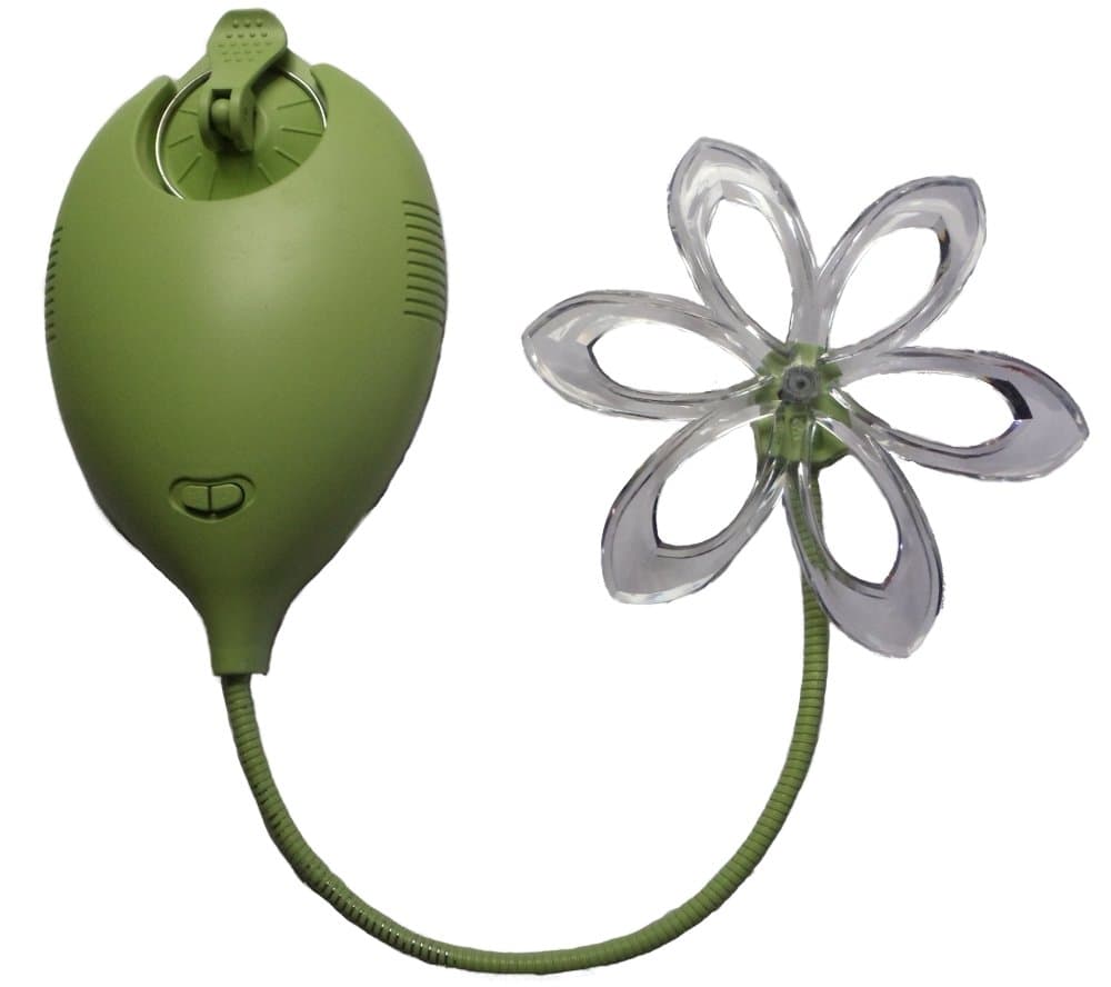 Moonbeam Solar Powered Nightlight Flower, Green
