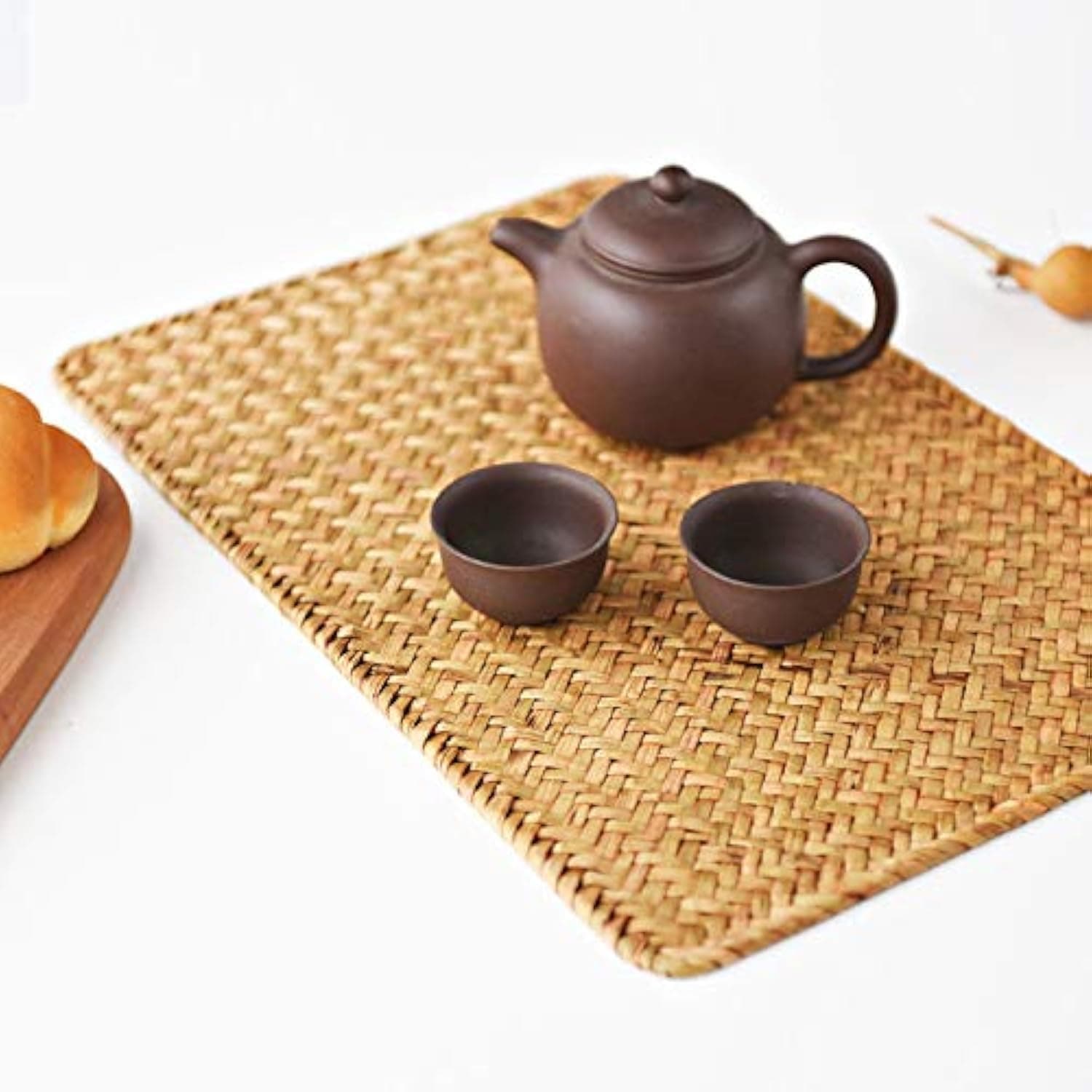 4 Pack, Rectangular Woven Rattan Placemats, Natural Seagrass Table Mats for Dinner Table (43 x 30 cm)
