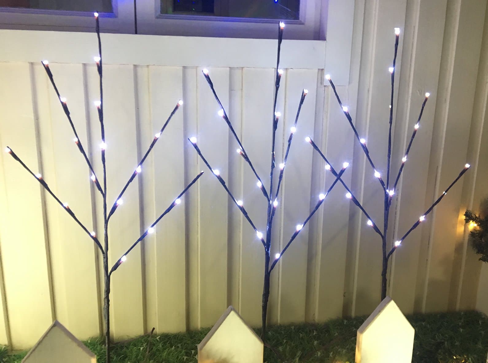 WED 2 Pack Lighted Twig Branches, 26 Inch 60 Led Brown Wrapped Lighted Branch Stake, 3 Pack Set, White Light for Outdoor and Indoor Use