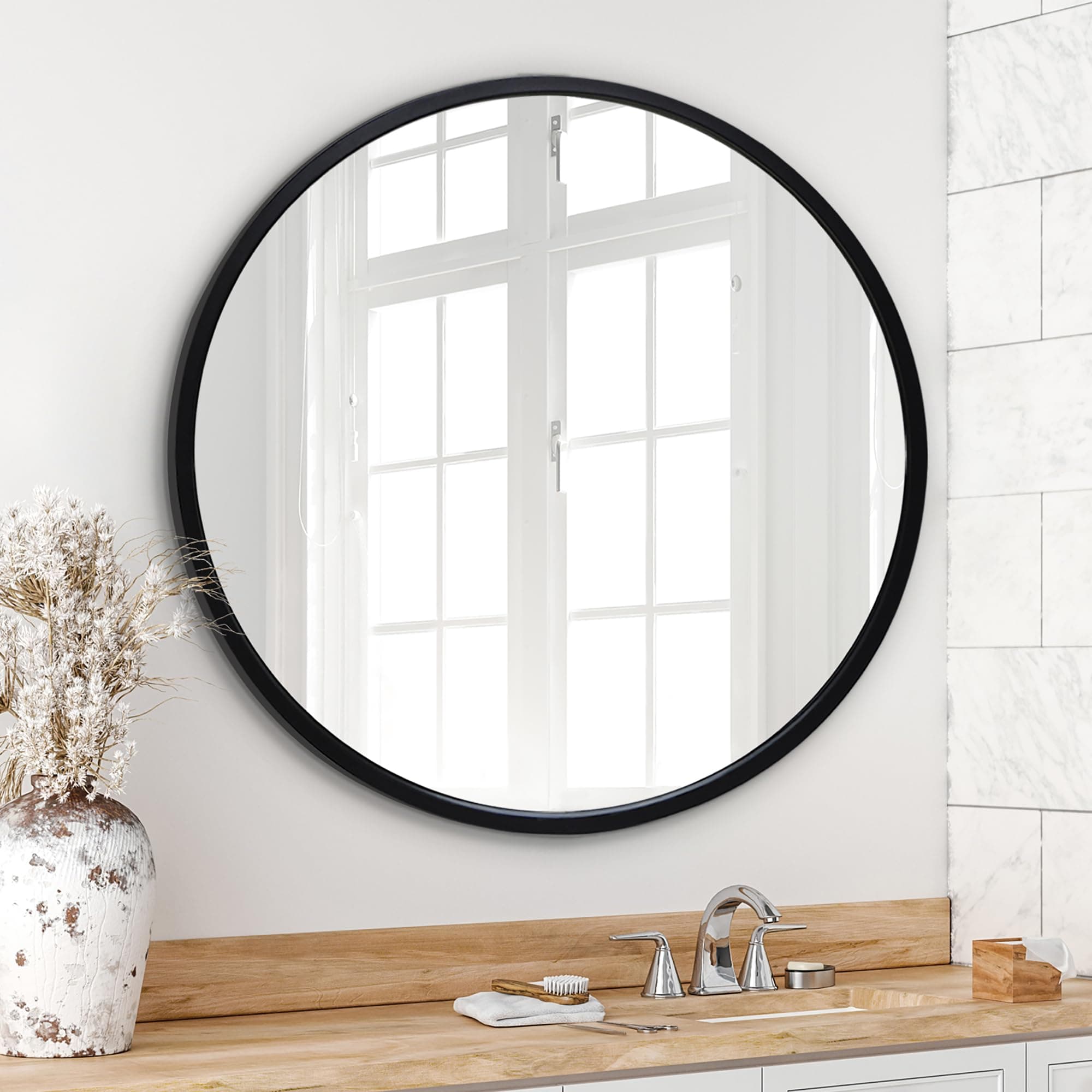 Americanflat 32" Framed Black Round Mirror