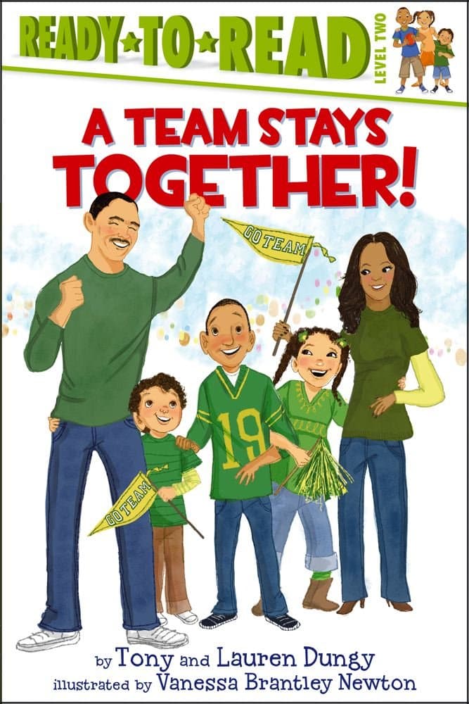 A Team Stays Together!: Ready-to-Read Level 2