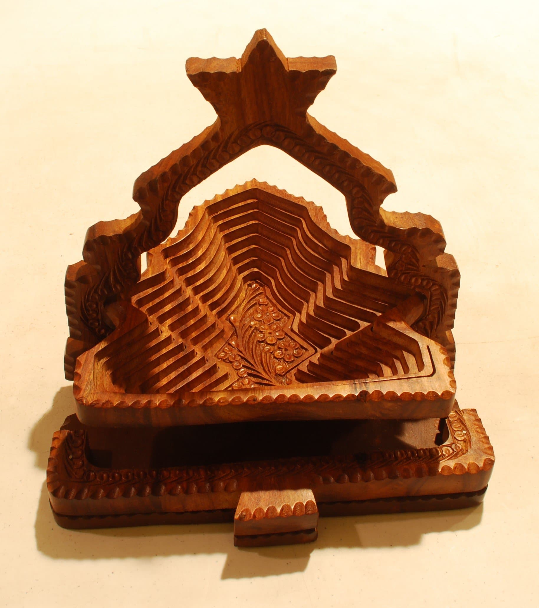 PKDBC Wooden Compartment Spring Basket (10 Inch, Tree Shape)