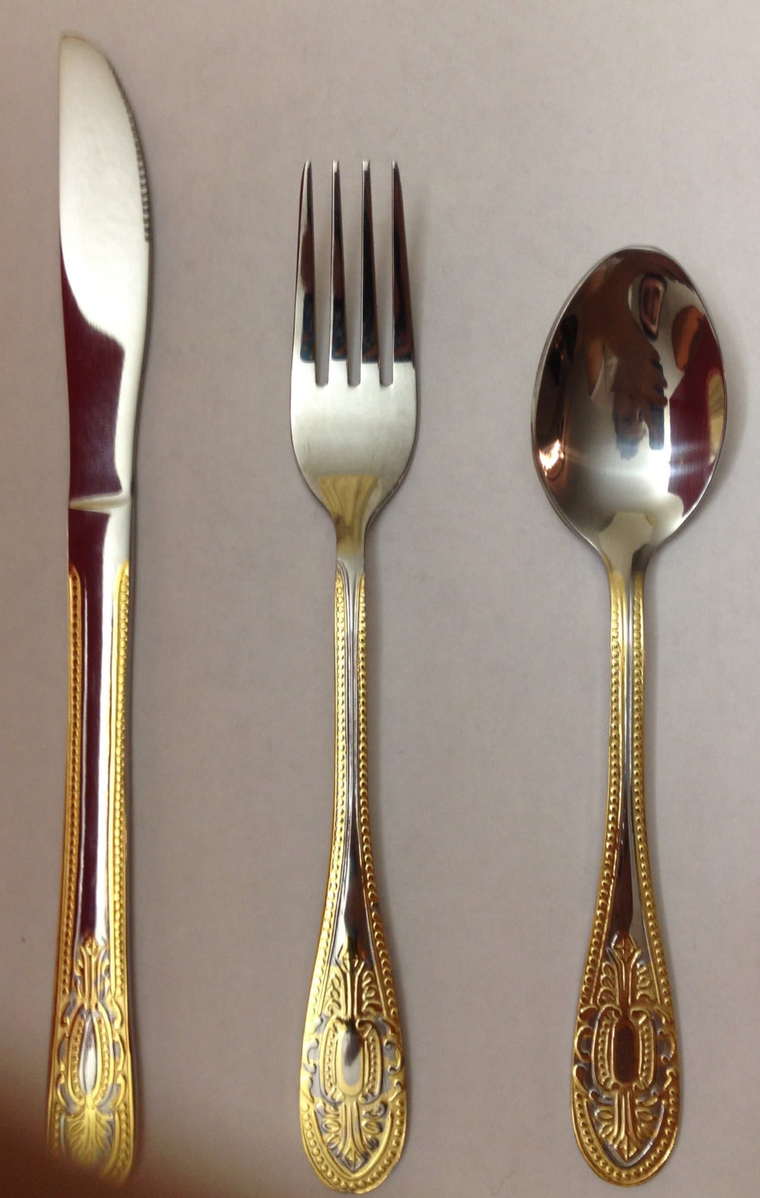 Unique Touch "Knife.Fork.Spoon" 18-Pieces Dessert Set.