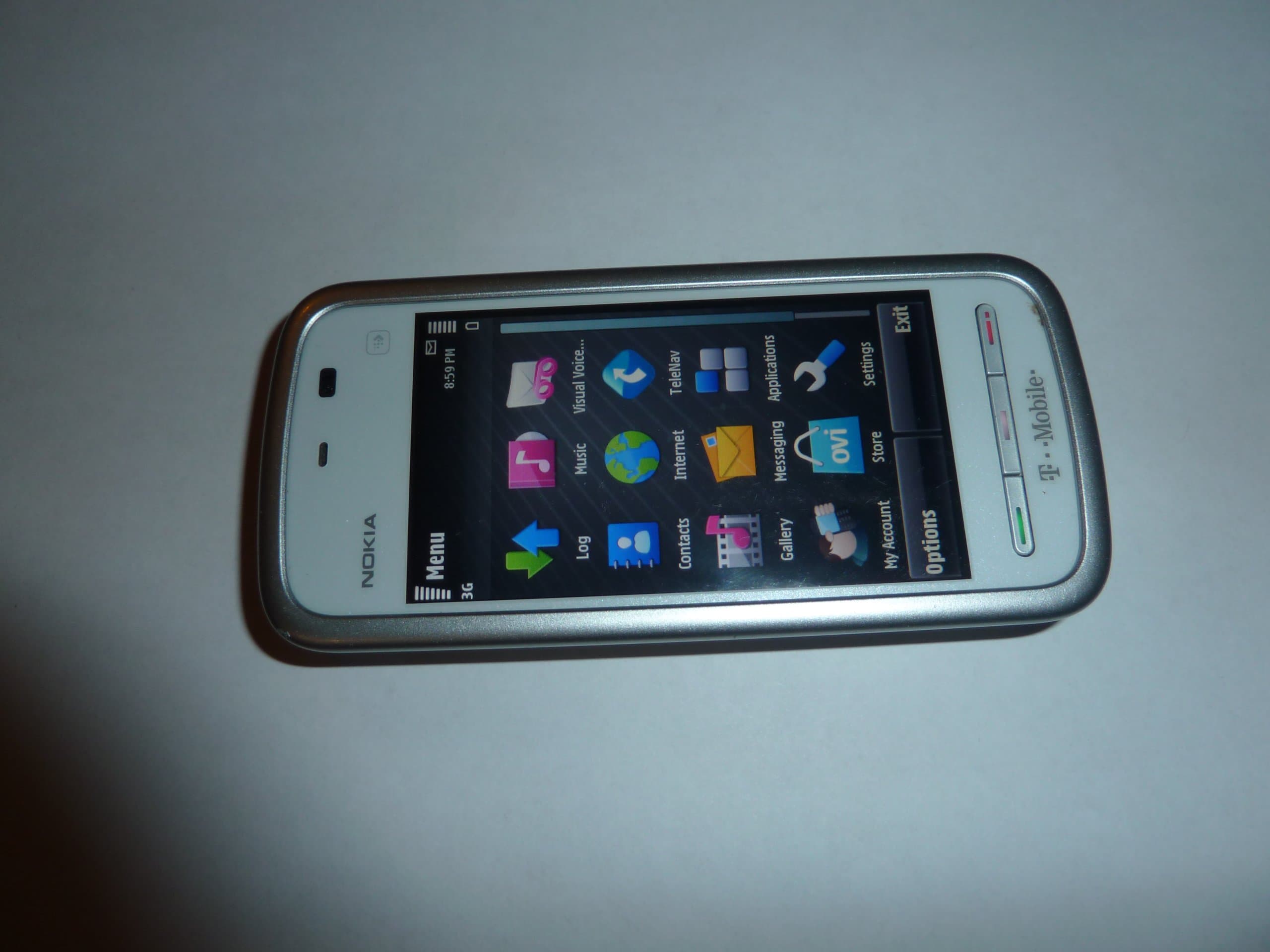 Nokia 5230 NURON WHITE Unlocked Phone