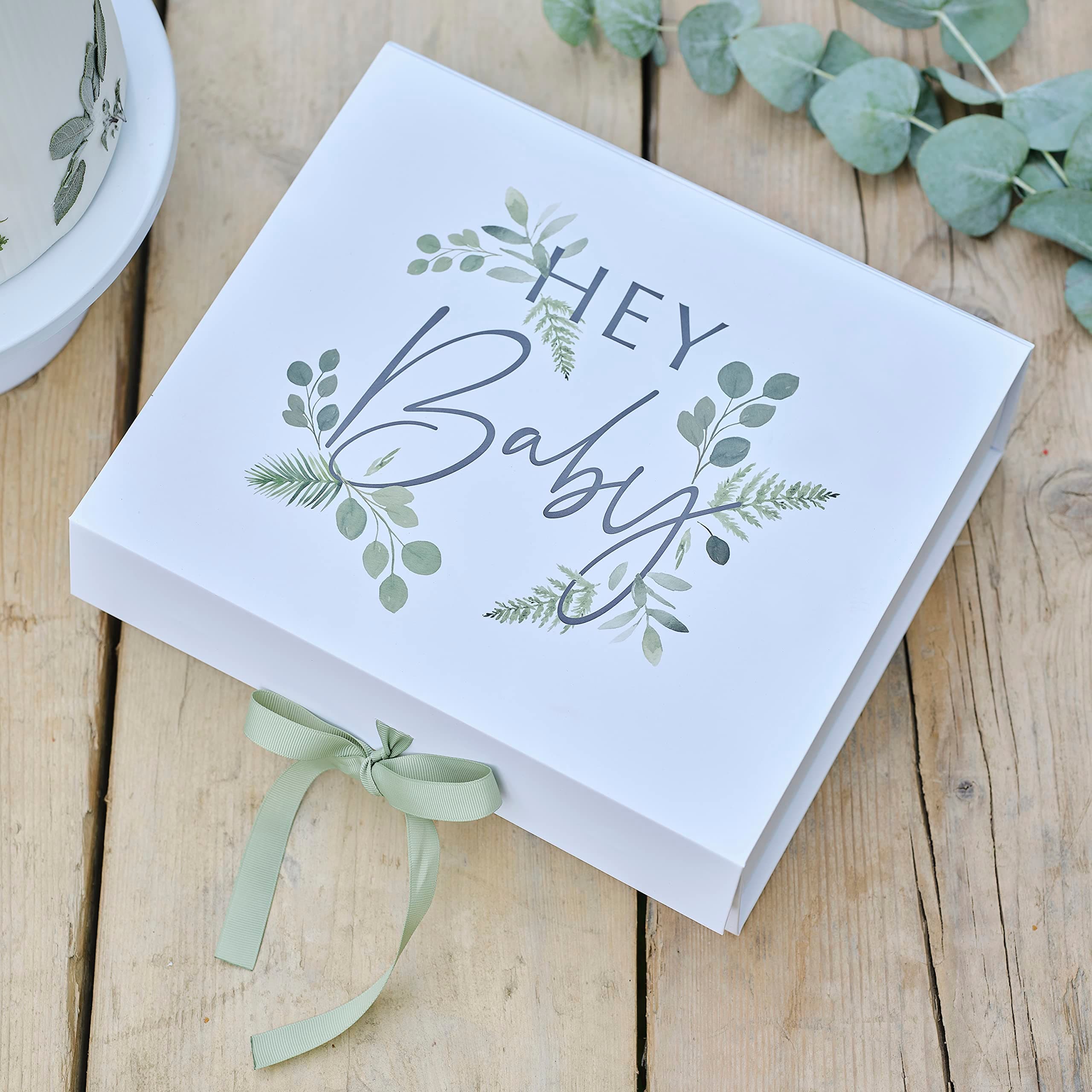 Ginger Ray Hey Baby Gift Box
