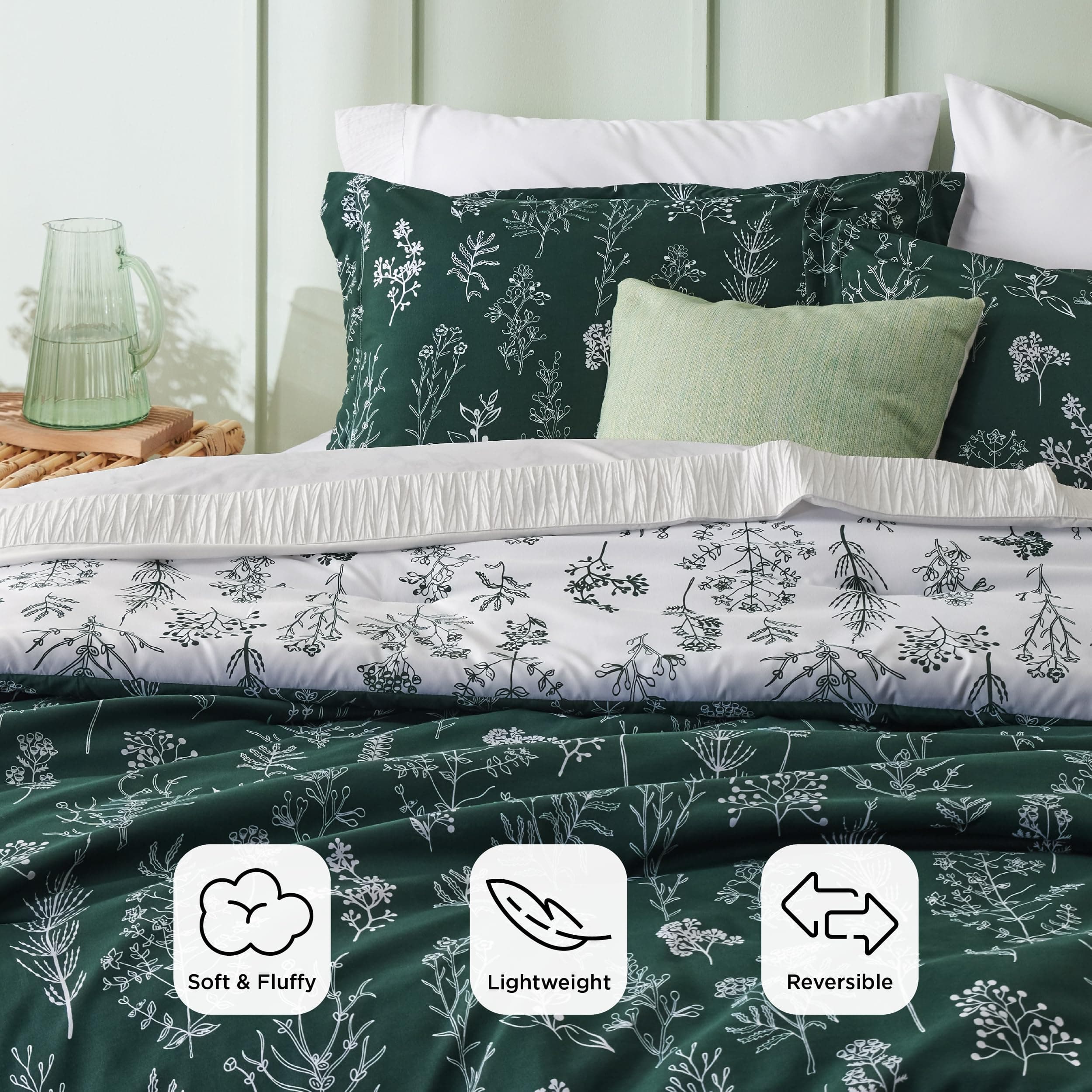 Bedsure Queen Comforter Set - Emerald Comforter, Cute Floral Bedding Comforter Sets, Gifts for Woman, 3 Pieces, 1 Soft Reversible Botanical Flowers Comforter and 2 Pillow Shams