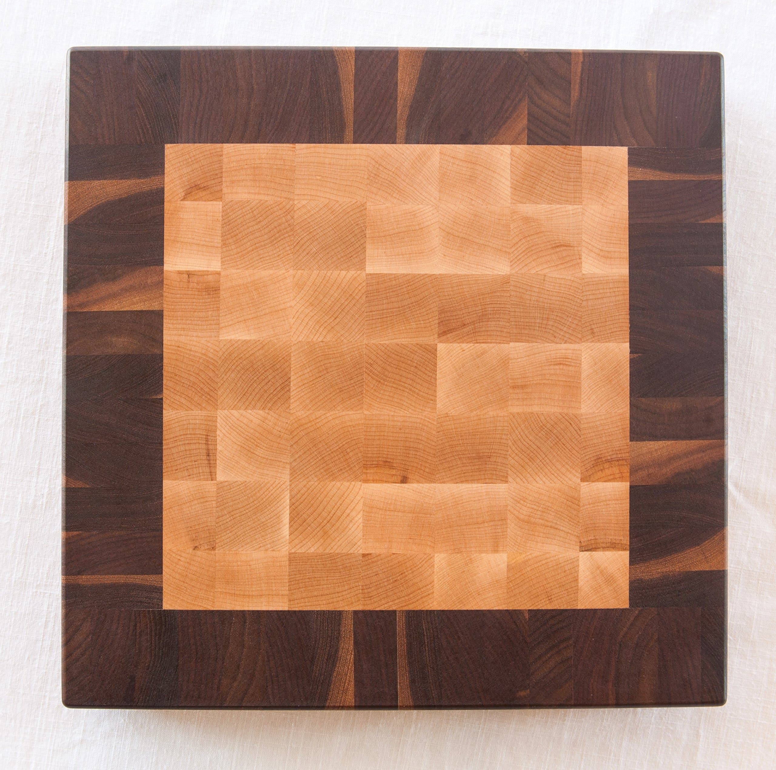 Square end grain chopping block in maple and walnut. SIXB-M