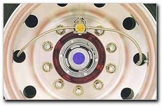 Crossfire Dual Tire Pressure Equalization System, 110 PSI, one per pkg. (CF110STABT)