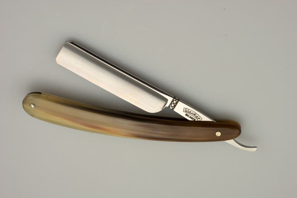 Wacker Classic 2, 5/8" Straight Razor, Square Tip, Blonde Horn Scales