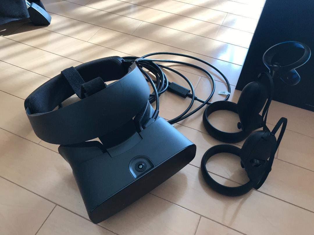 Oculus Rift S PC-Powered VR Gaming Headset | 301-00178-01